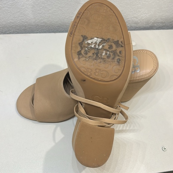 Ankle block heel nude - Picture 3 of 5